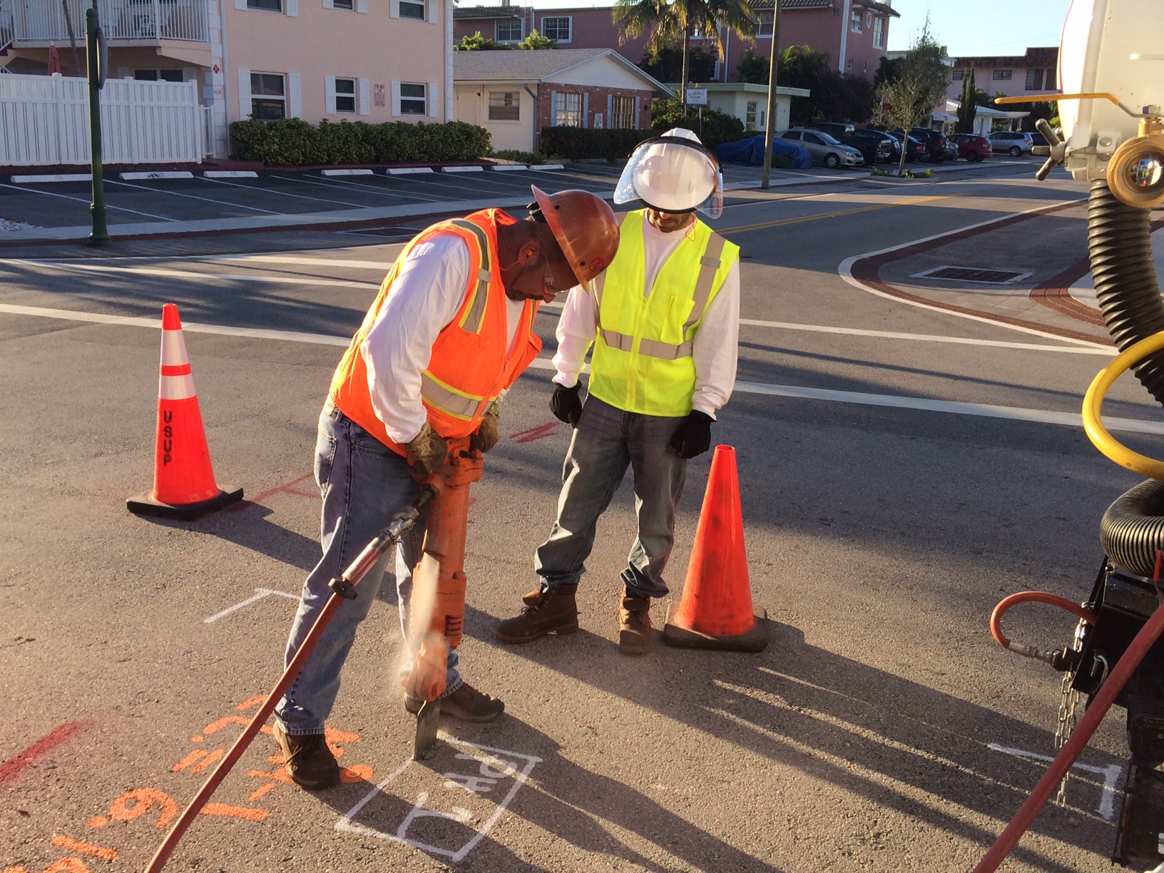 US Utility Potholing soft dig air excavation specialist Florida